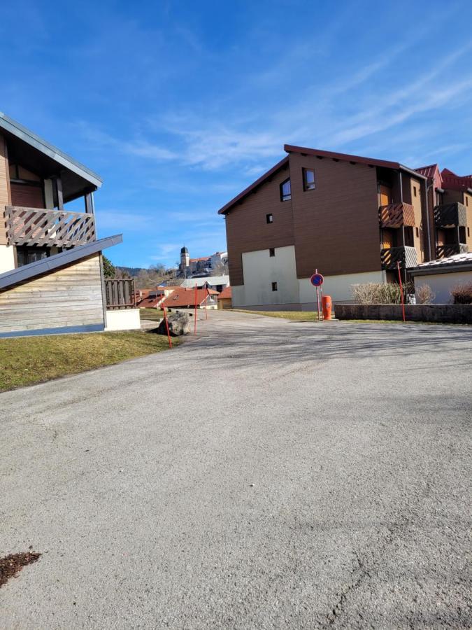 Appartement Le Flocon, Joli Petit Cocon 4 Pers En Rez De Jardin Draps Inclus Ле-Русс Экстерьер фото