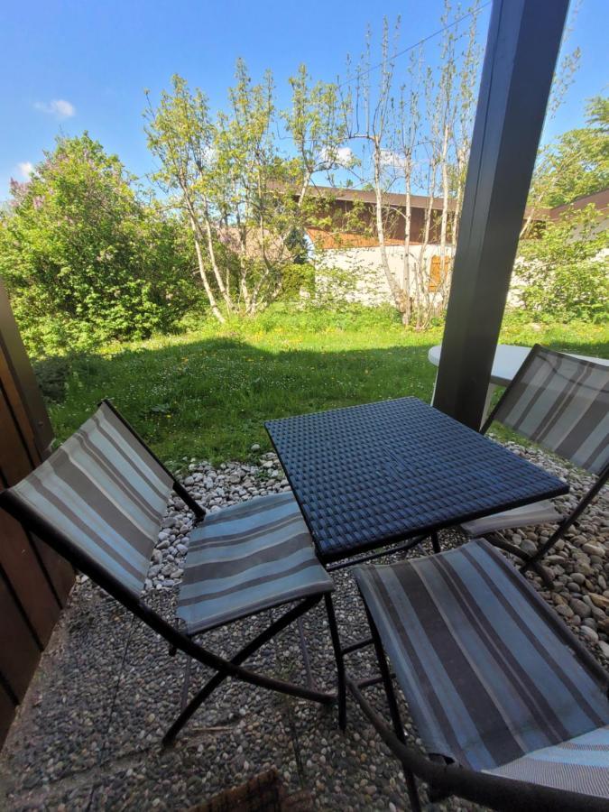 Appartement Le Flocon, Joli Petit Cocon 4 Pers En Rez De Jardin Draps Inclus Ле-Русс Экстерьер фото