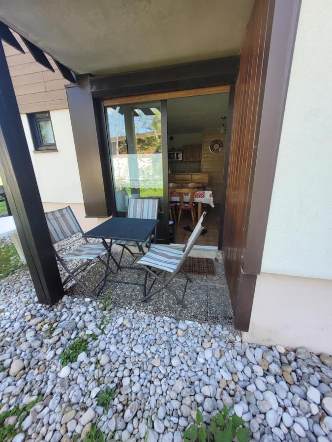 Appartement Le Flocon, Joli Petit Cocon 4 Pers En Rez De Jardin Draps Inclus Ле-Русс Экстерьер фото