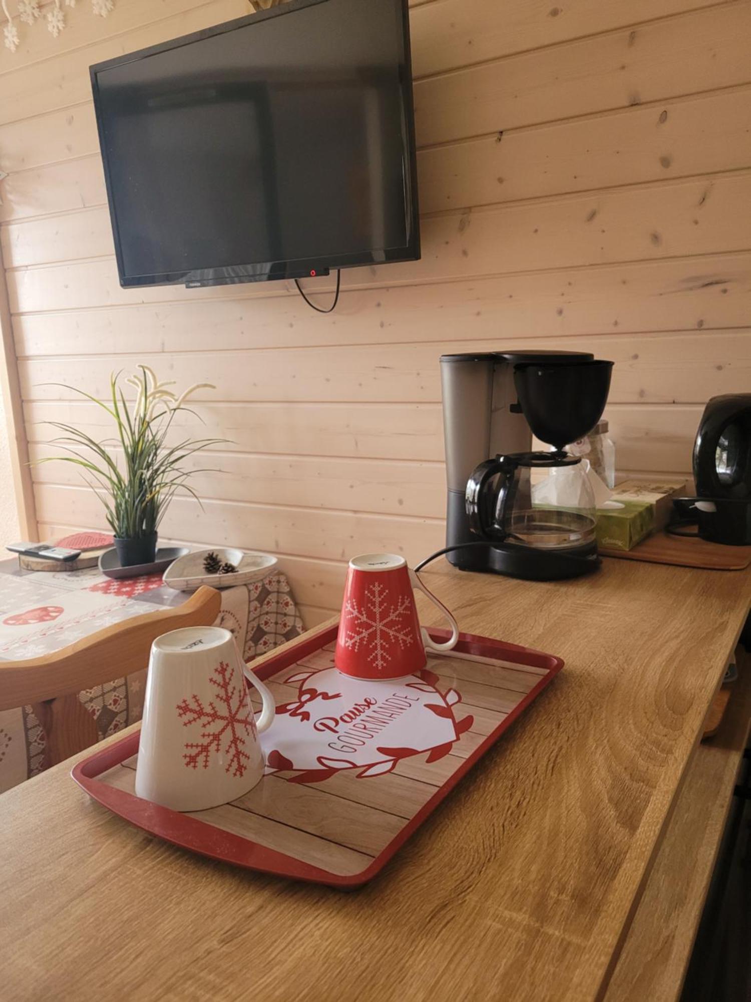 Appartement Le Flocon, Joli Petit Cocon 4 Pers En Rez De Jardin Draps Inclus Ле-Русс Экстерьер фото