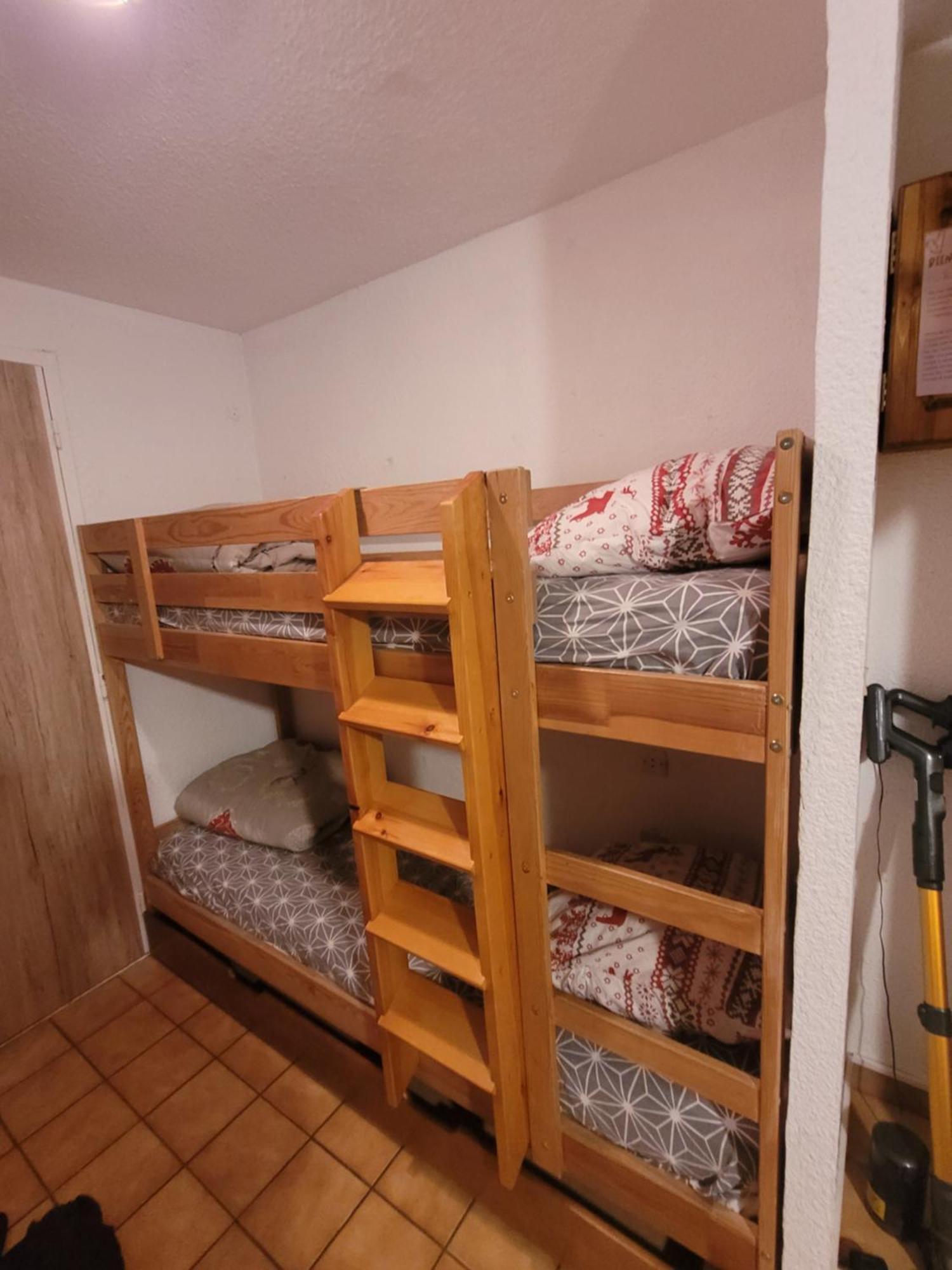 Appartement Le Flocon, Joli Petit Cocon 4 Pers En Rez De Jardin Draps Inclus Ле-Русс Экстерьер фото